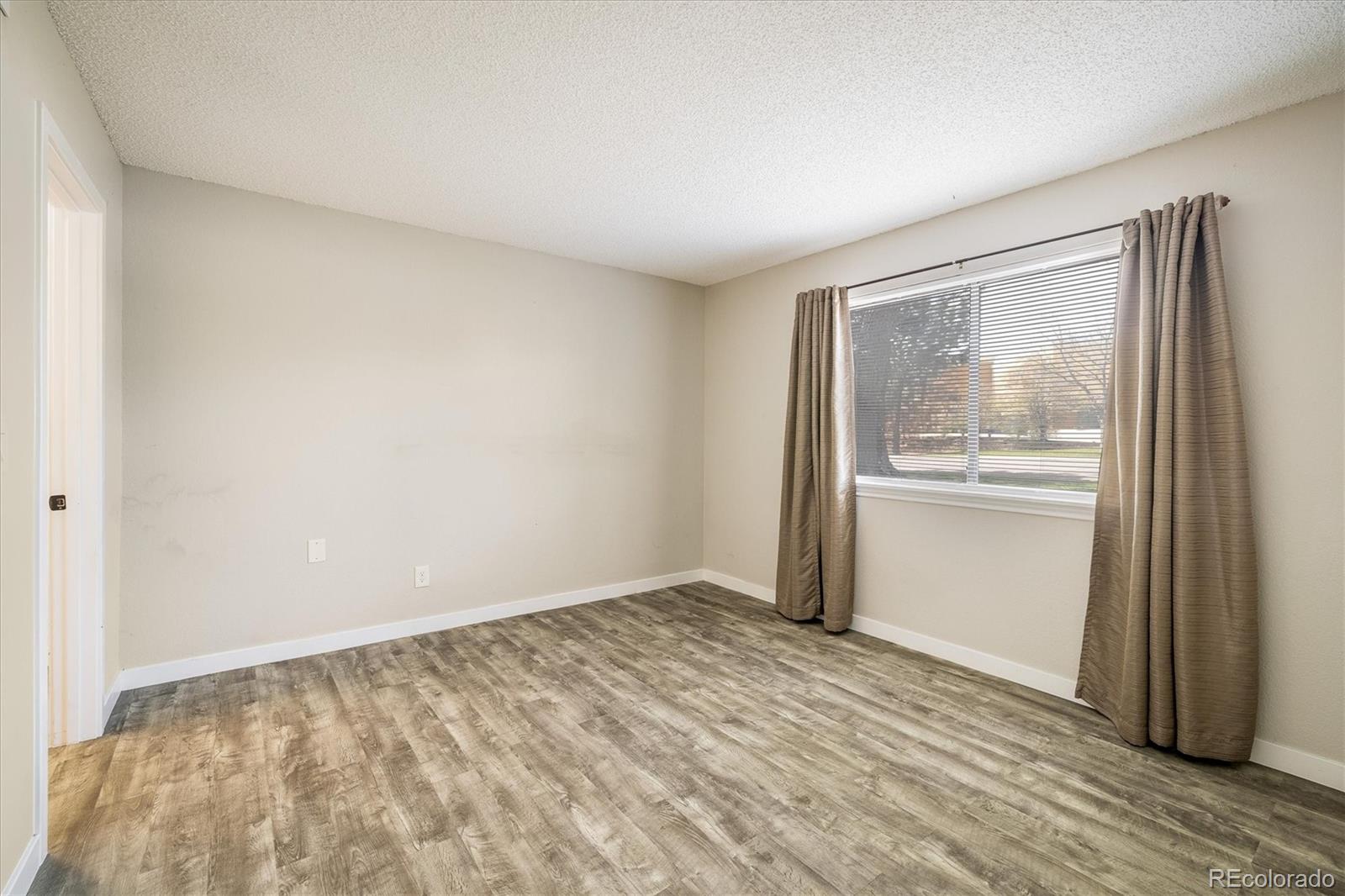 MLS Image #14 for 8770  corona street,denver, Colorado
