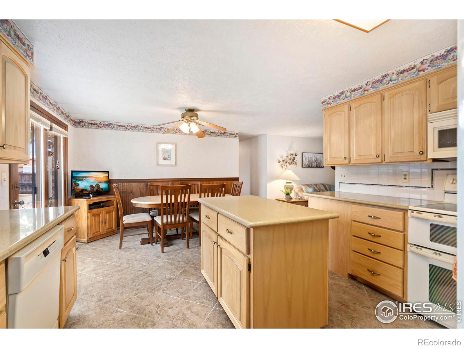 MLS Image #11 for 4856 n franklin avenue,loveland, Colorado