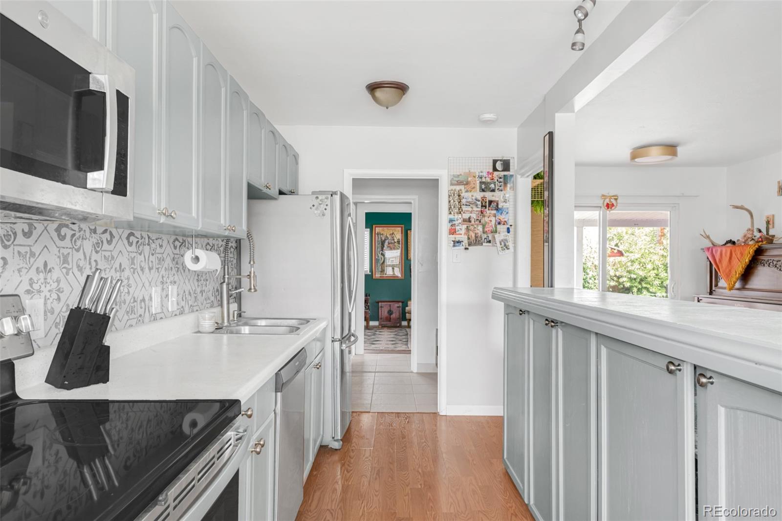 MLS Image #9 for 3202 s dahlia street,denver, Colorado