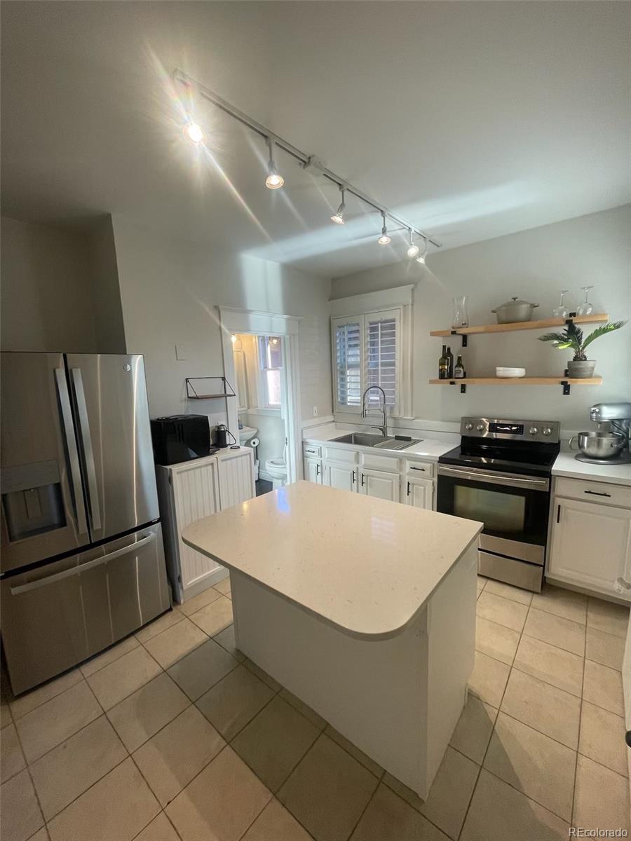 MLS Image #14 for 2204 s acoma street,denver, Colorado