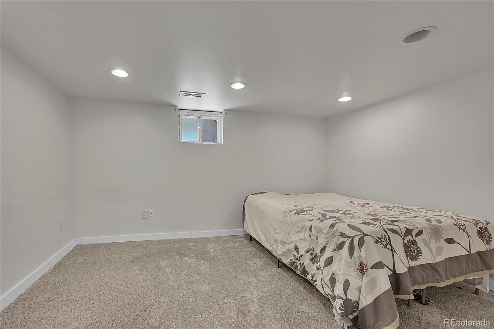 MLS Image #19 for 2204 s acoma street,denver, Colorado