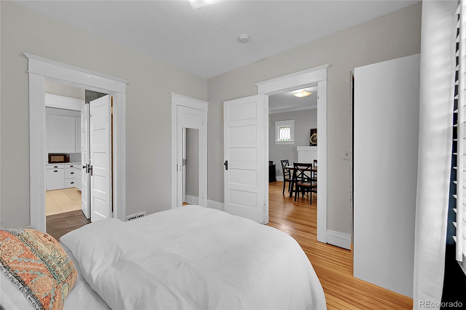 MLS Image #5 for 2204 s acoma street,denver, Colorado