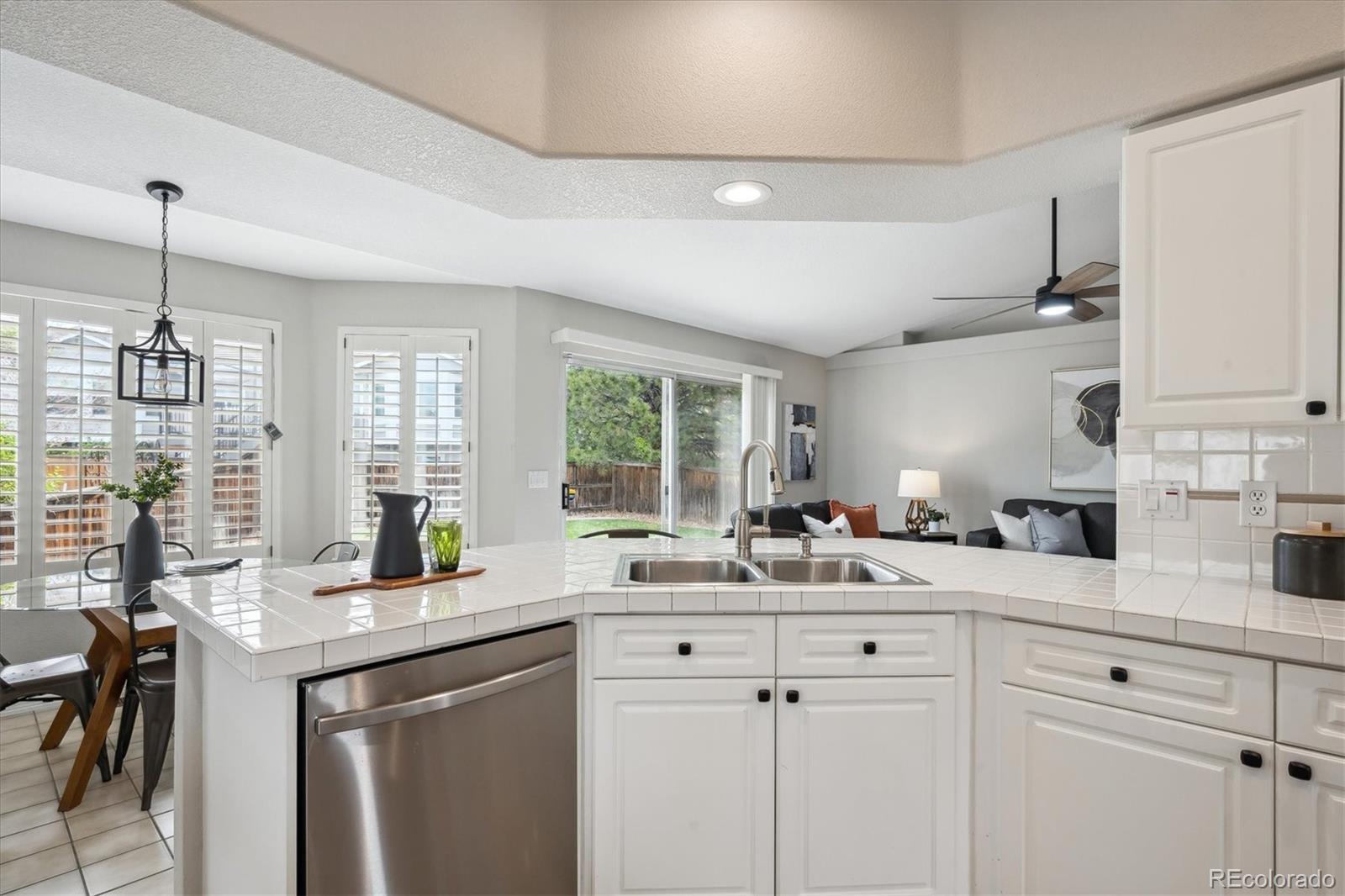 MLS Image #20 for 10060  oak leaf way,highlands ranch, Colorado