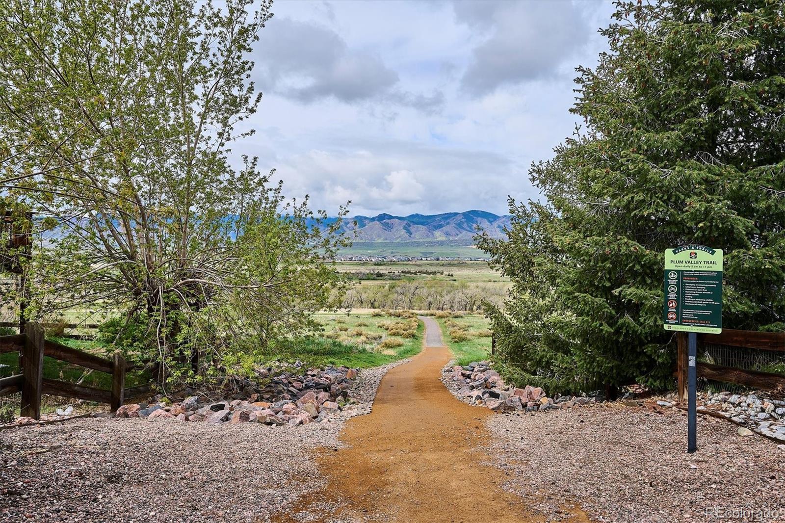 MLS Image #4 for 10060  oak leaf way,highlands ranch, Colorado
