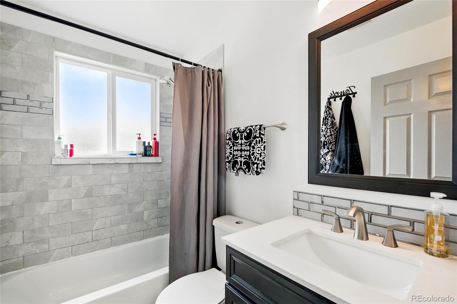 MLS Image #9 for 3902 s uravan street,aurora, Colorado