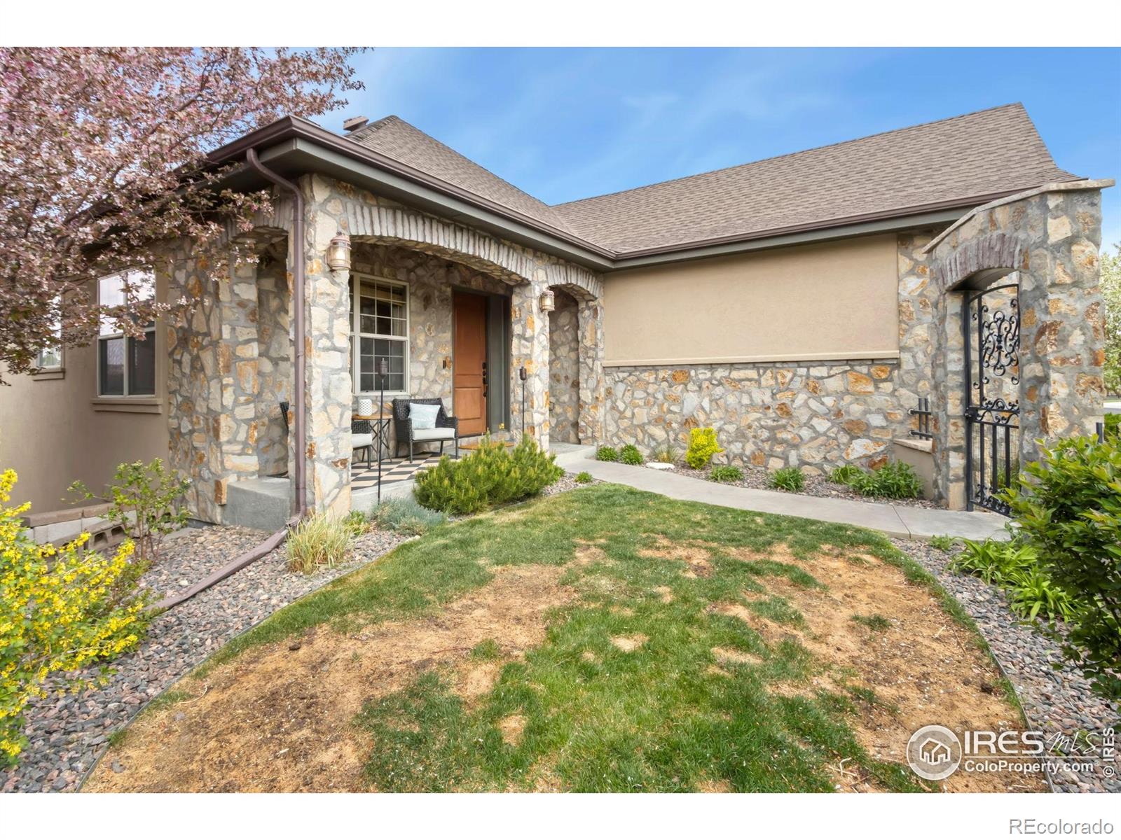 MLS Image #2 for 1992  vineyard drive,windsor, Colorado
