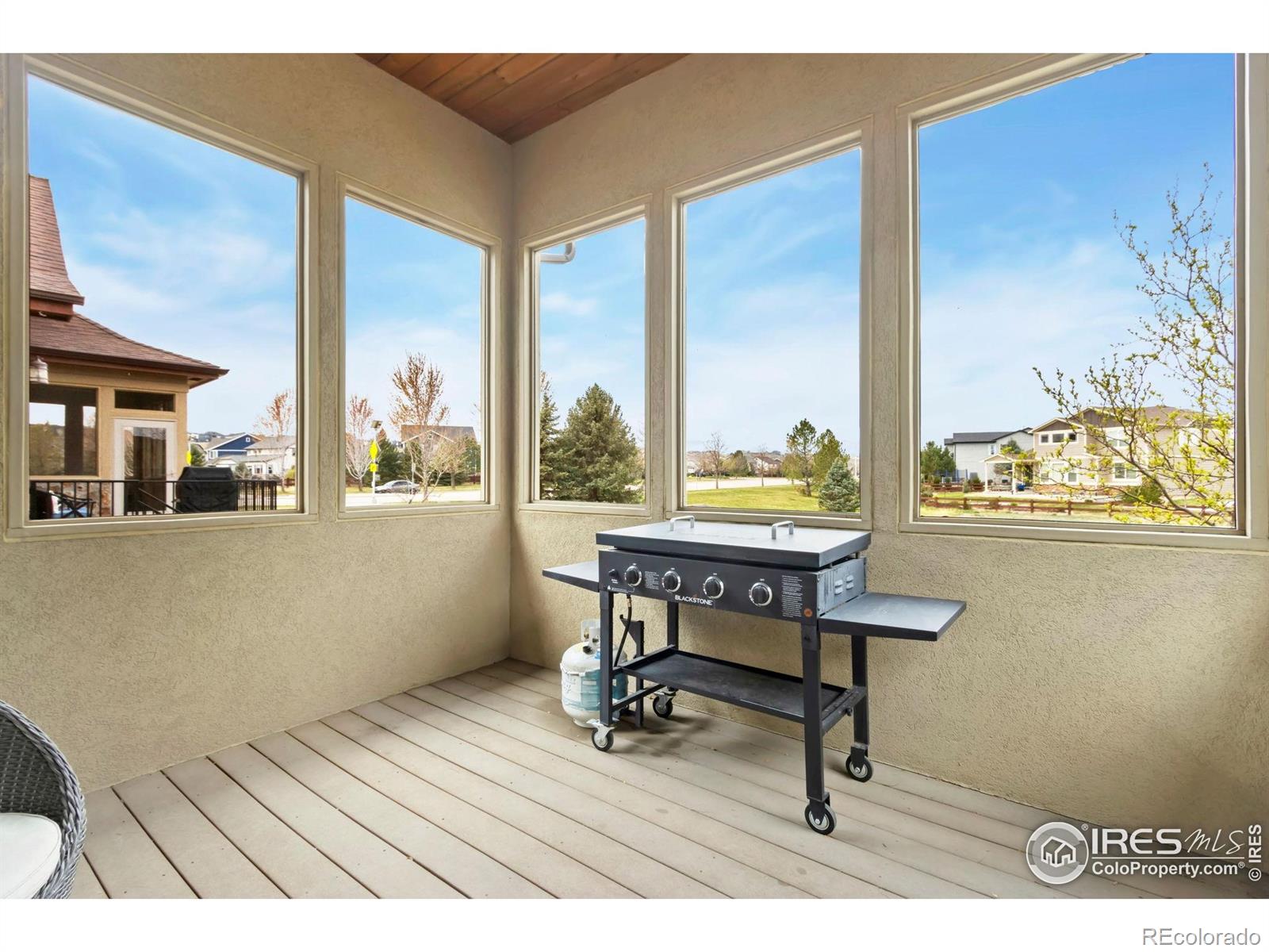 MLS Image #35 for 1992  vineyard drive,windsor, Colorado