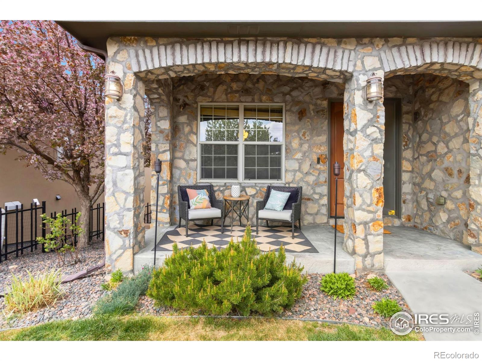 MLS Image #4 for 1992  vineyard drive,windsor, Colorado