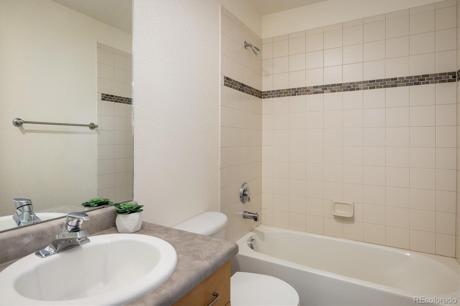 MLS Image #21 for 14000  winding river court t3,broomfield, Colorado