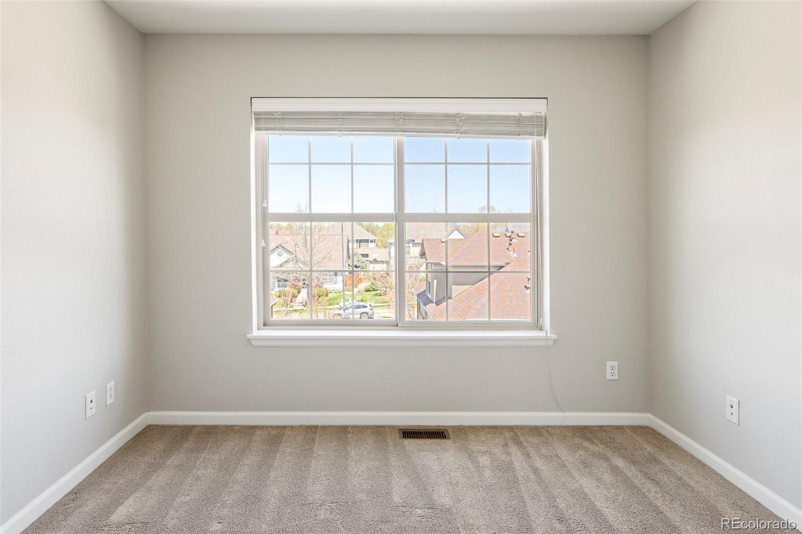 MLS Image #14 for 7440 e 8th avenue 25,denver, Colorado