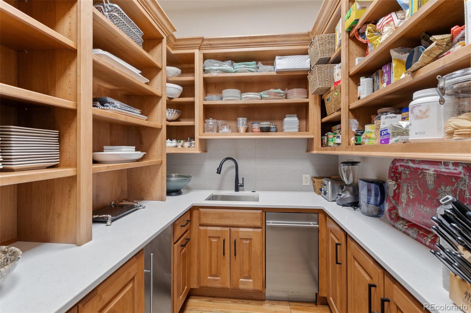 MLS Image #15 for 1705  oakmoor heights,colorado springs, Colorado