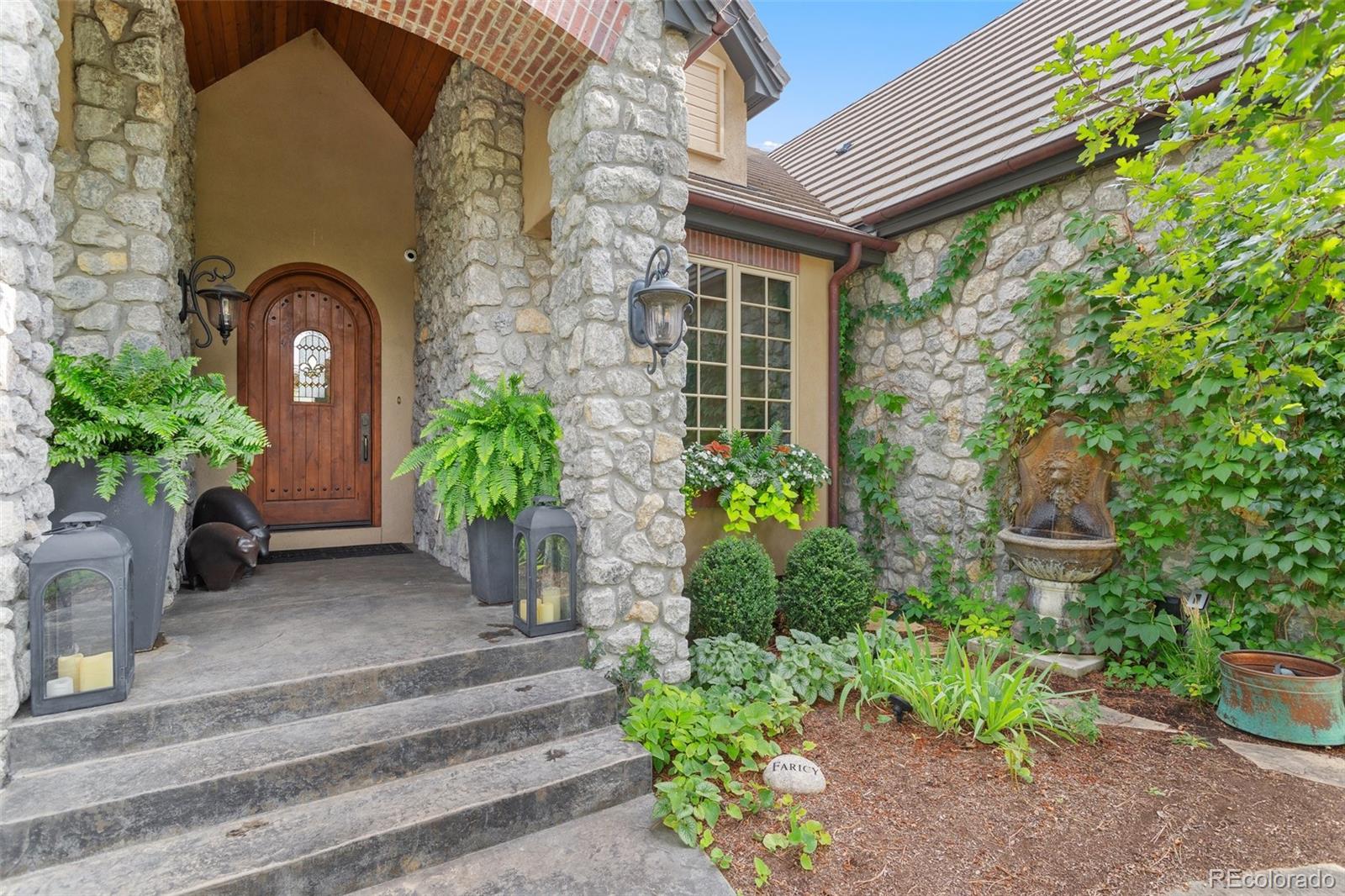 MLS Image #2 for 1705  oakmoor heights,colorado springs, Colorado