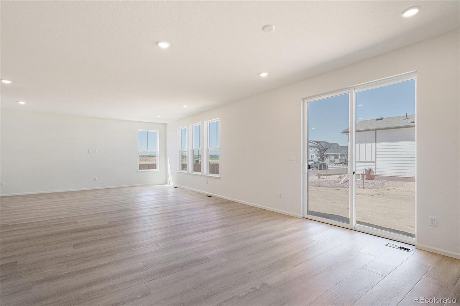MLS Image #10 for 2237  garden avenue,brighton, Colorado