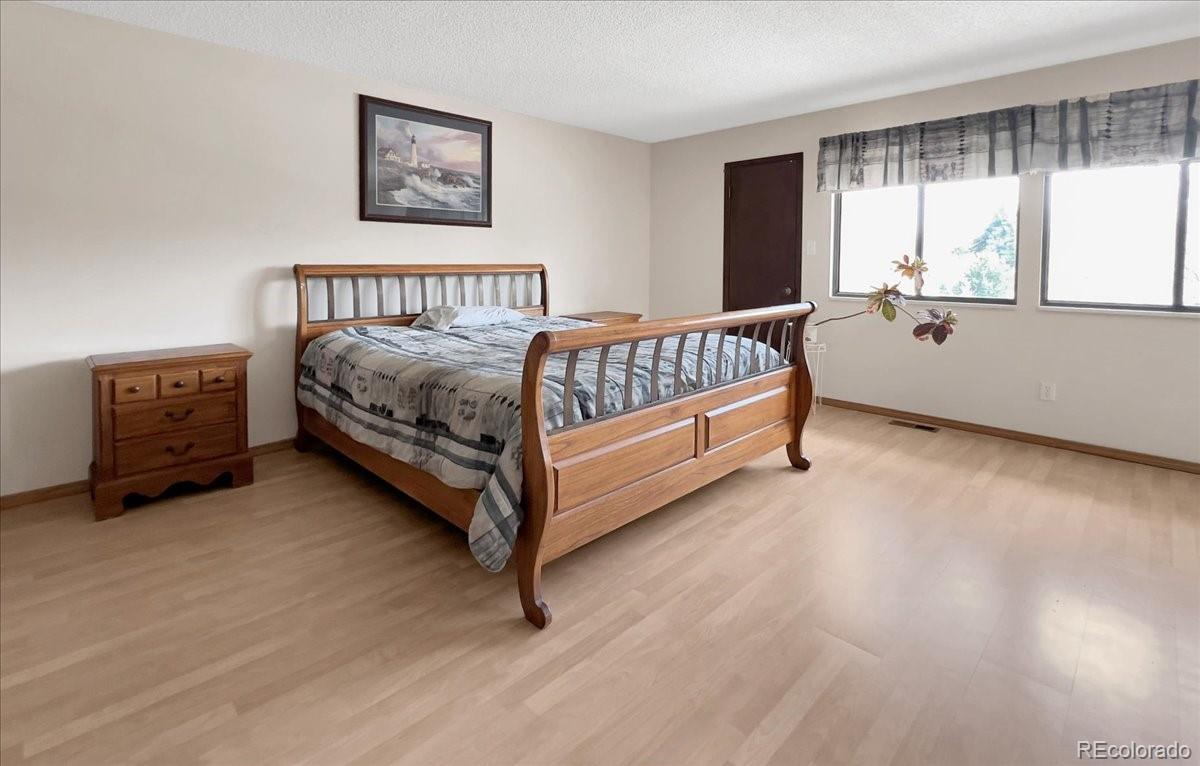 MLS Image #19 for 8133 w quarto avenue,littleton, Colorado