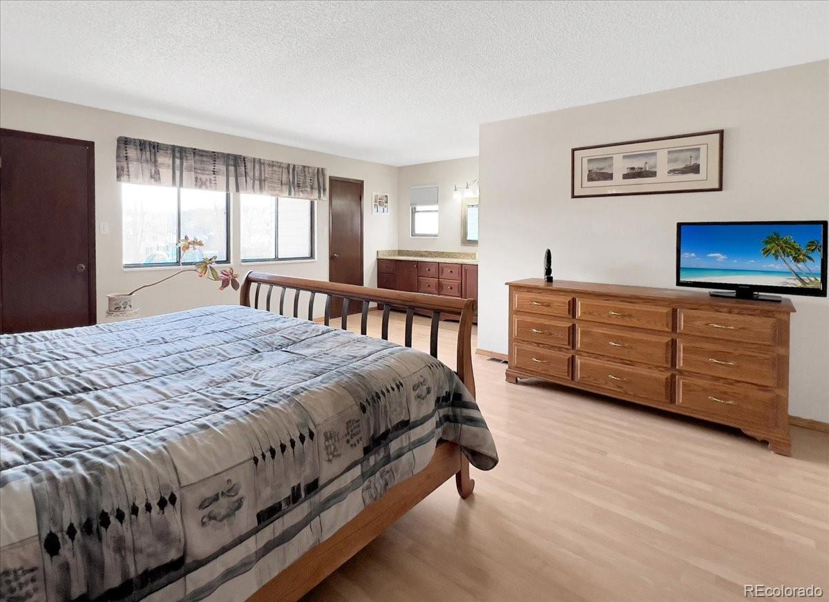 MLS Image #23 for 8133 w quarto avenue,littleton, Colorado