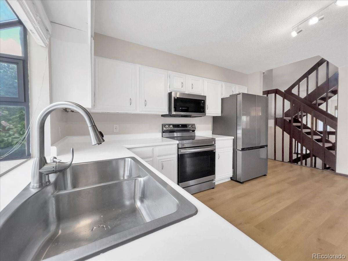 MLS Image #7 for 8133 w quarto avenue,littleton, Colorado