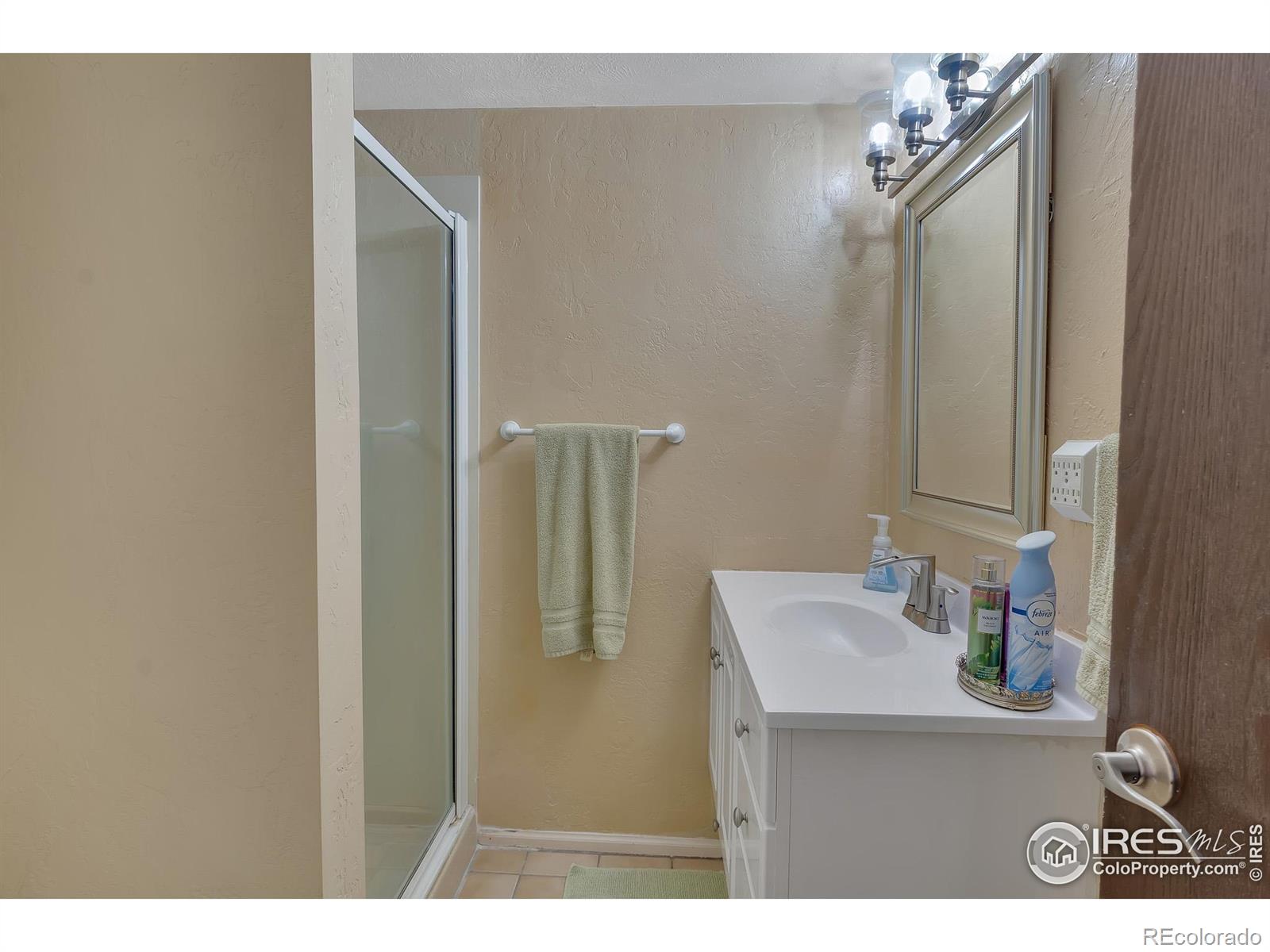MLS Image #12 for 5151 s quintero street,centennial, Colorado