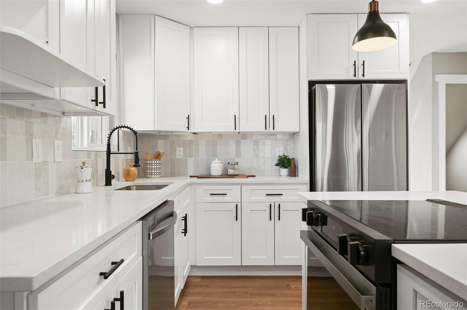 MLS Image #18 for 2890 s sherman street,englewood, Colorado