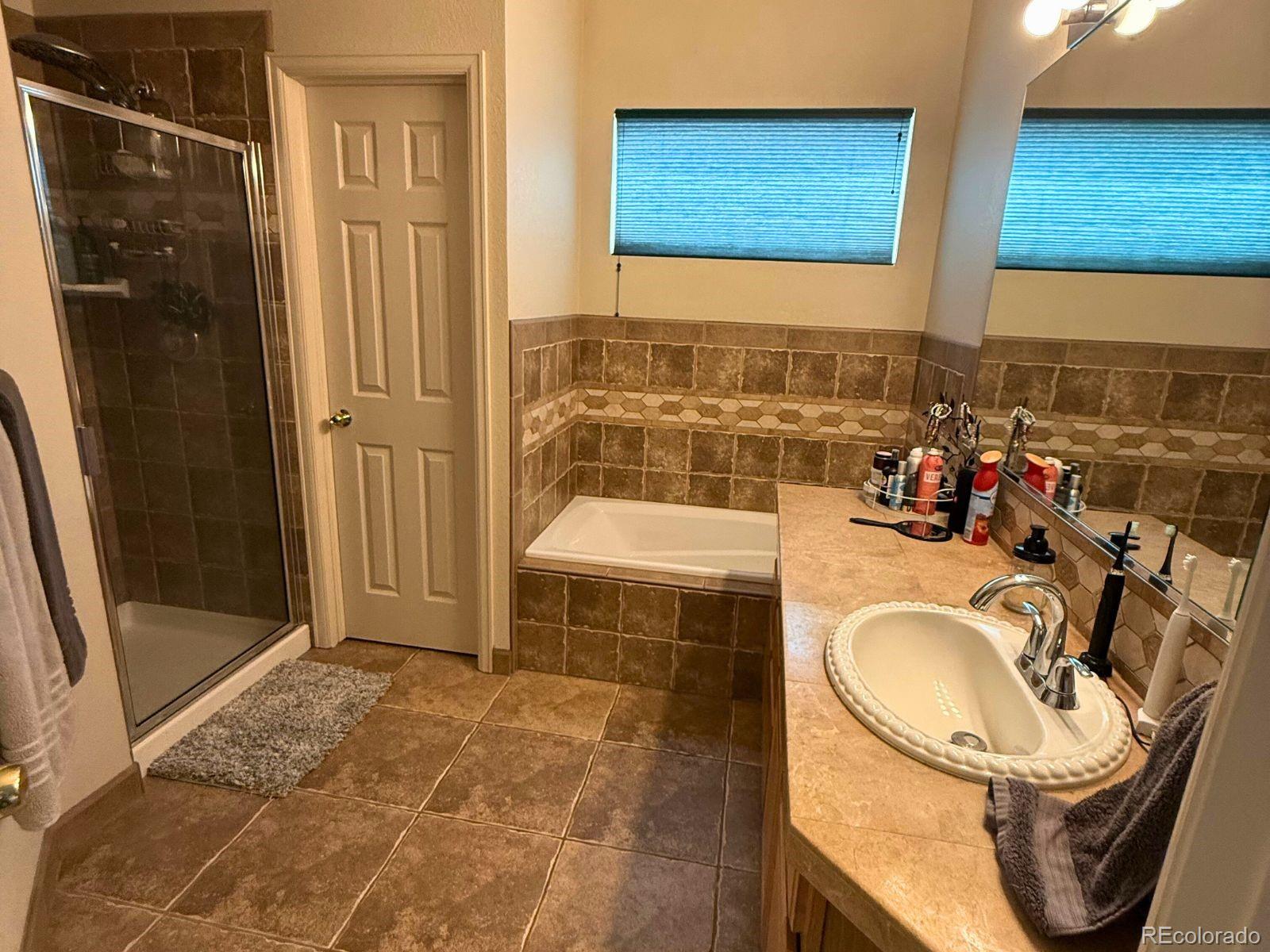 MLS Image #10 for 11560  river run circle,commerce city, Colorado