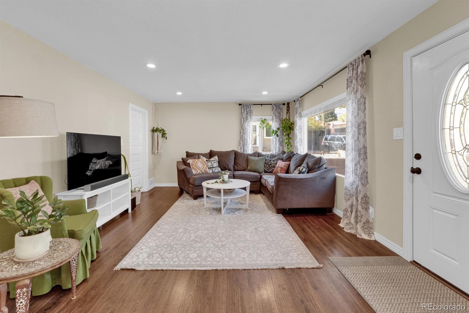 MLS Image #3 for 1909  cascade lane,colorado springs, Colorado