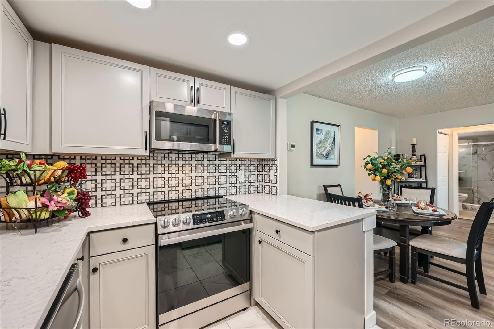 MLS Image #4 for 12685 e pacific circle b,aurora, Colorado