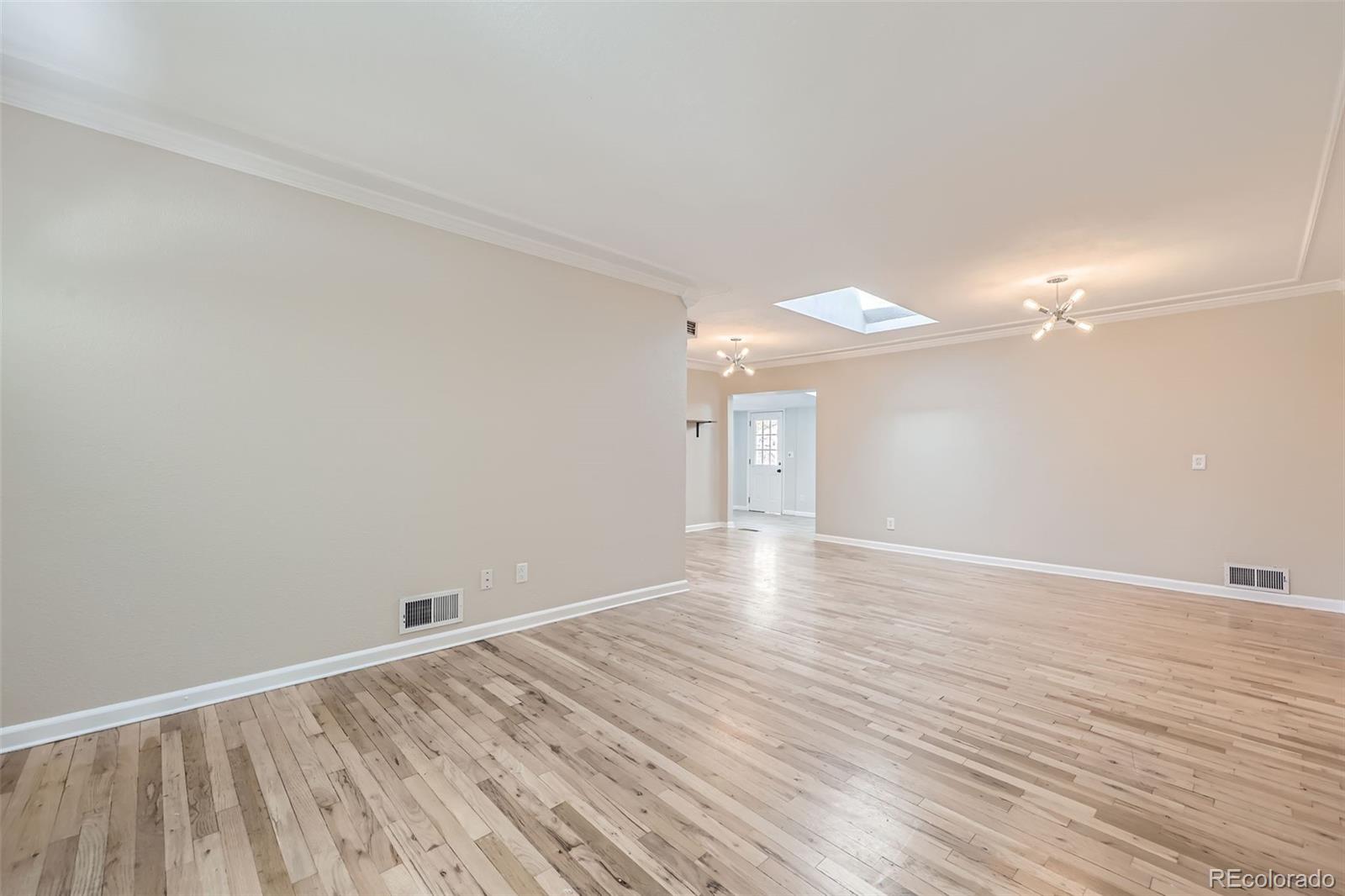 MLS Image #10 for 3353 s glencoe street,denver, Colorado