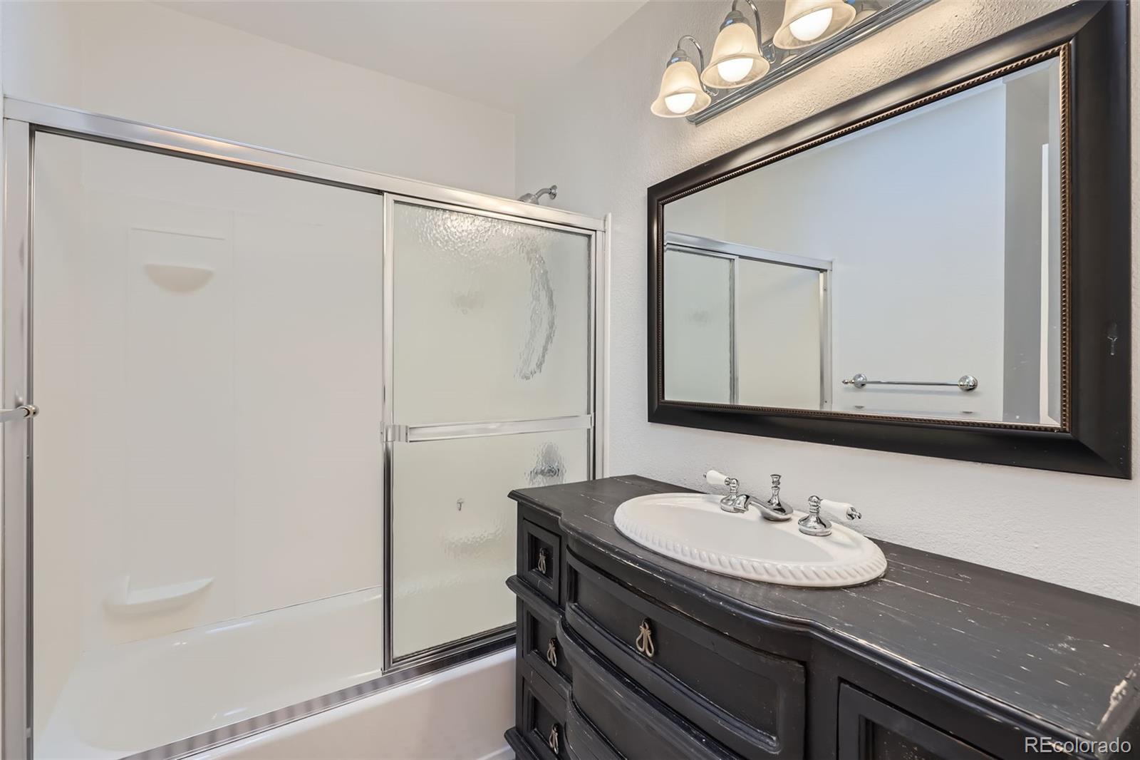 MLS Image #26 for 3353 s glencoe street,denver, Colorado