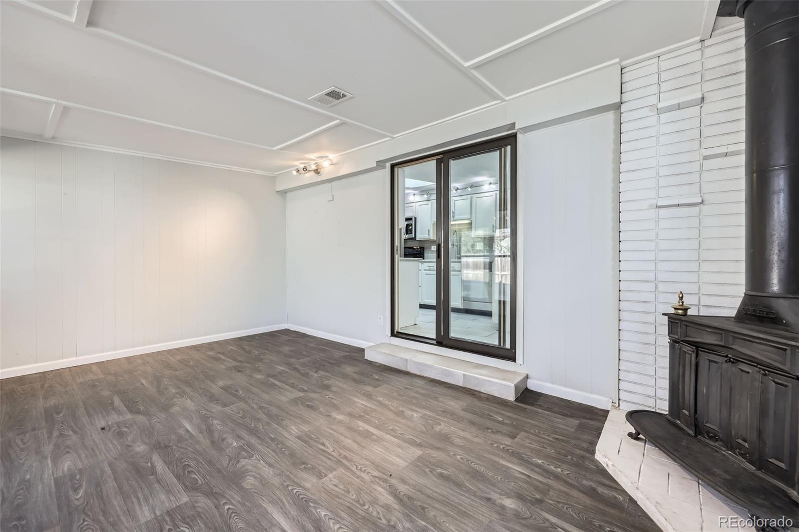 MLS Image #28 for 3353 s glencoe street,denver, Colorado