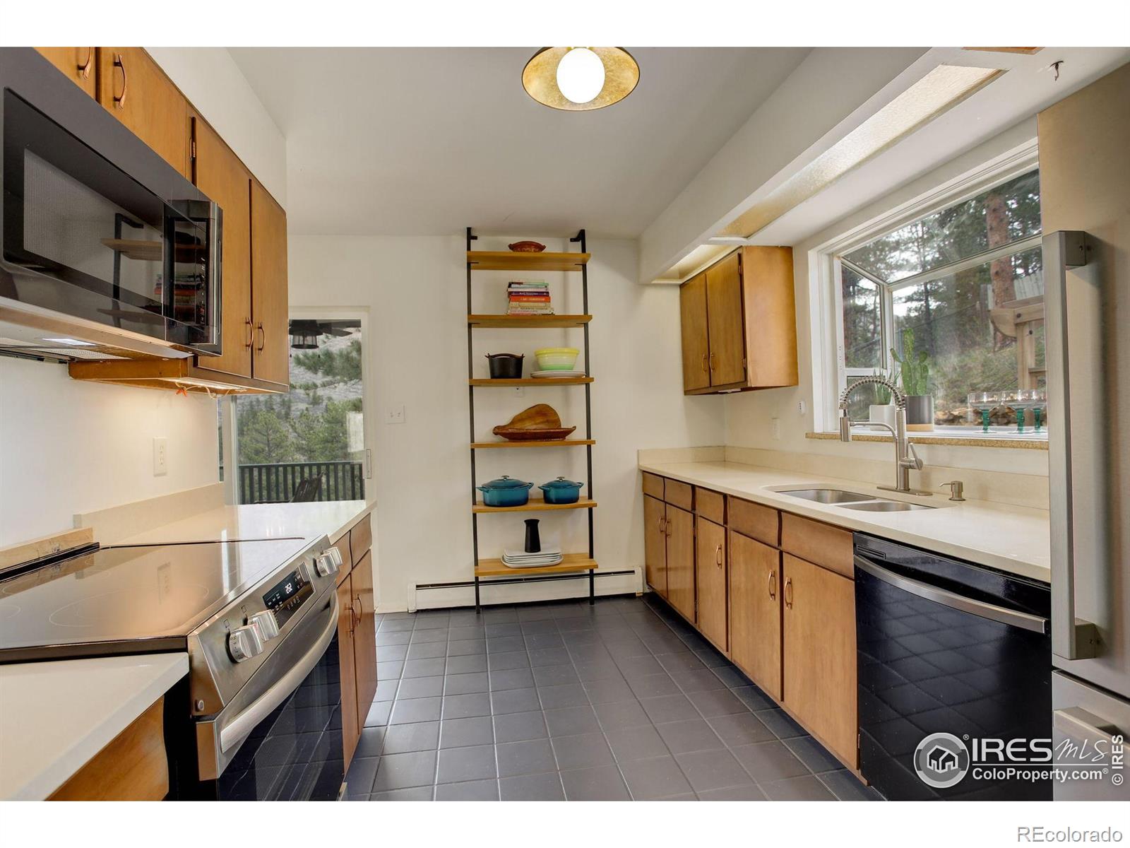 MLS Image #6 for 4  porphyry view,jamestown, Colorado