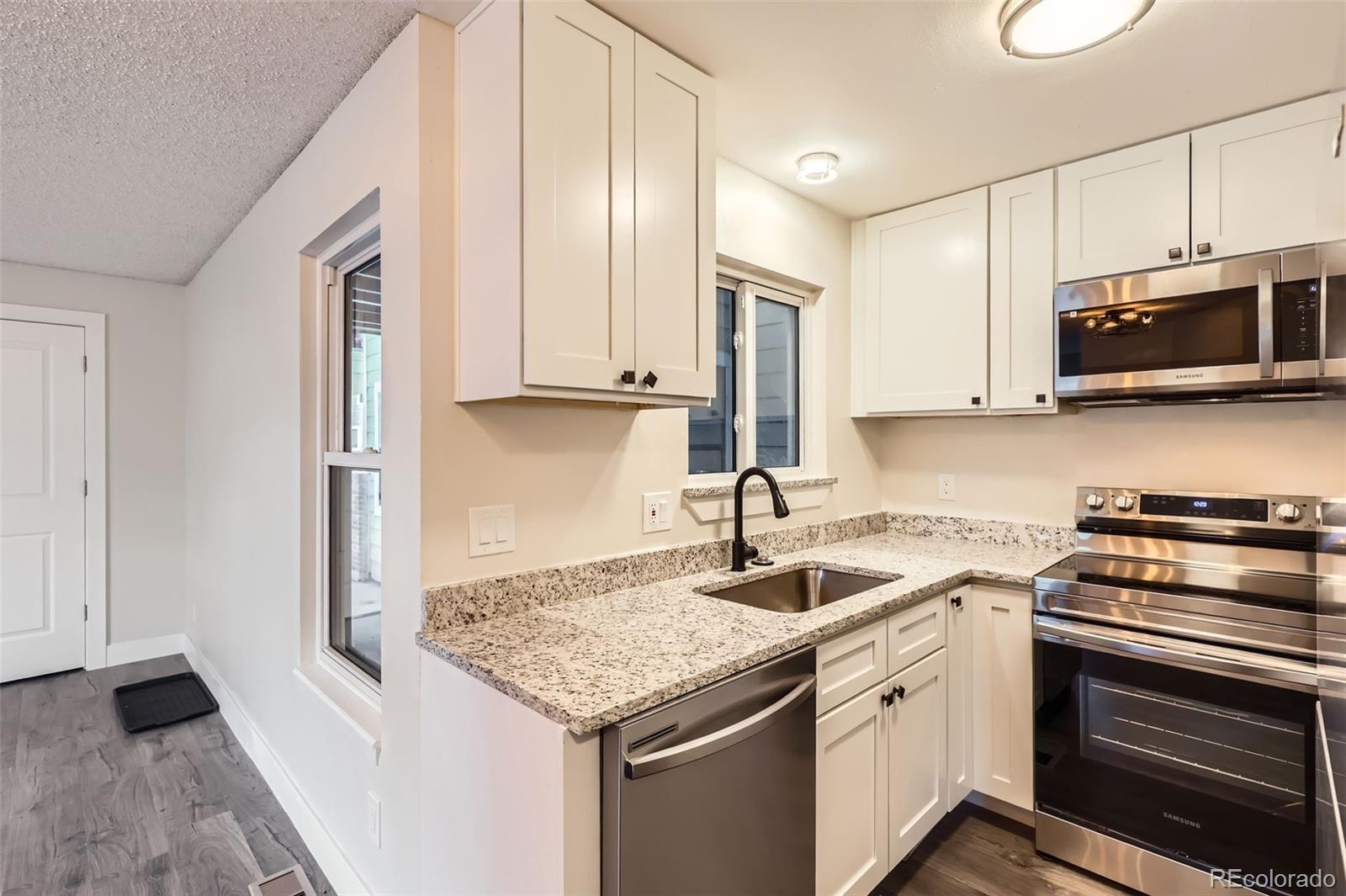 MLS Image #2 for 909 s dawson way,aurora, Colorado