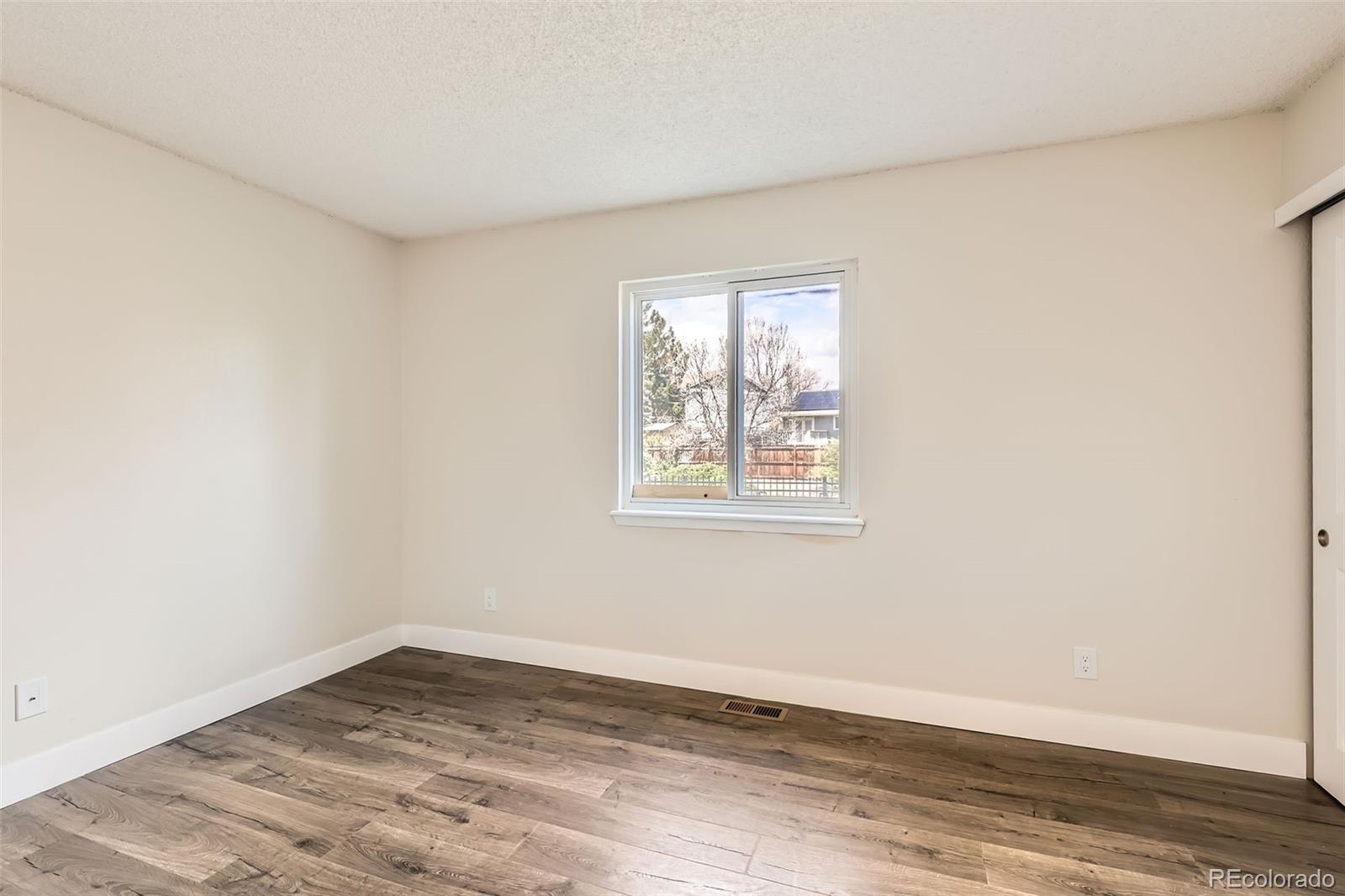 MLS Image #4 for 909 s dawson way,aurora, Colorado