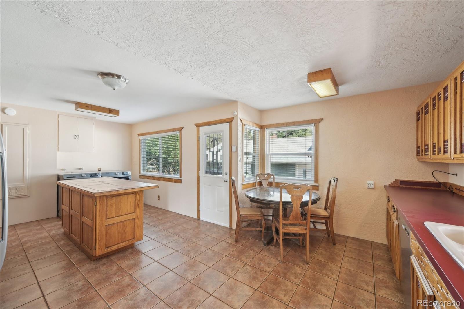 MLS Image #14 for 1055 n 18th street,colorado springs, Colorado