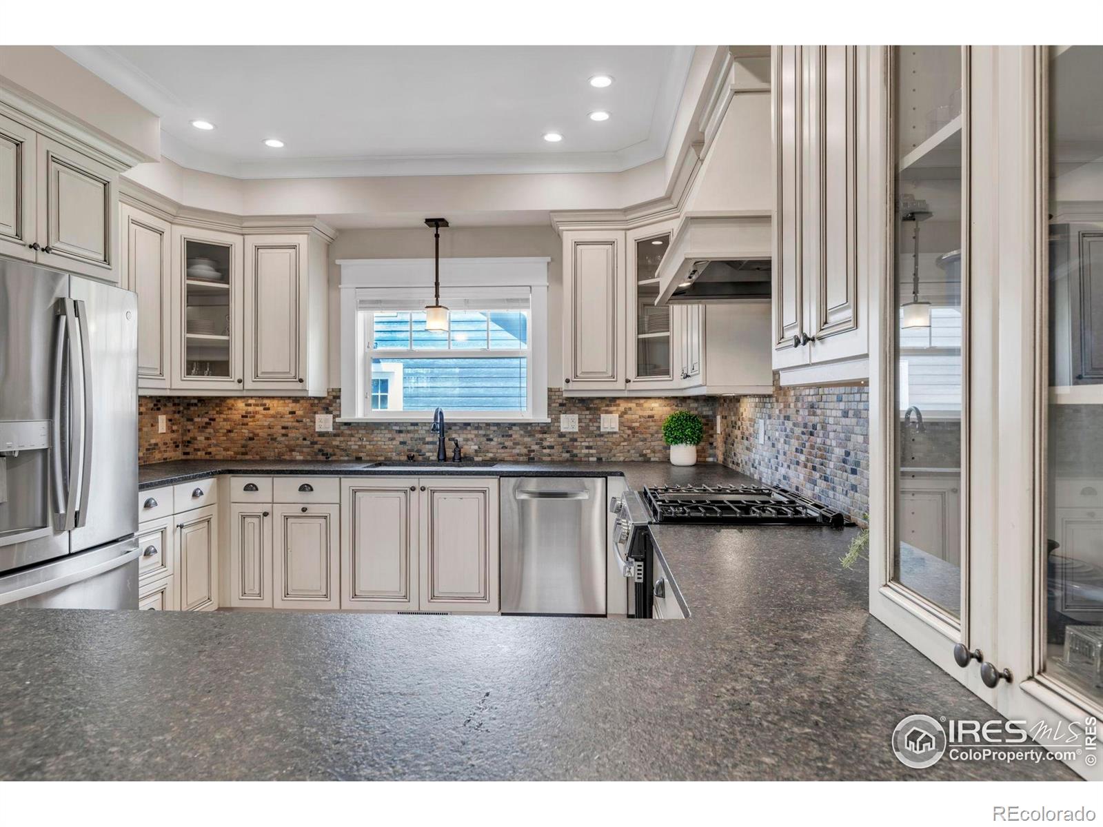 MLS Image #14 for 945  lincoln avenue,louisville, Colorado