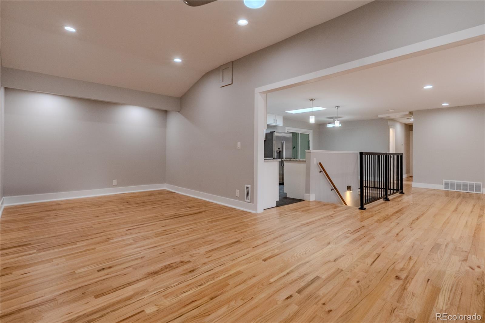 MLS Image #12 for 1601 s glencoe street,denver, Colorado