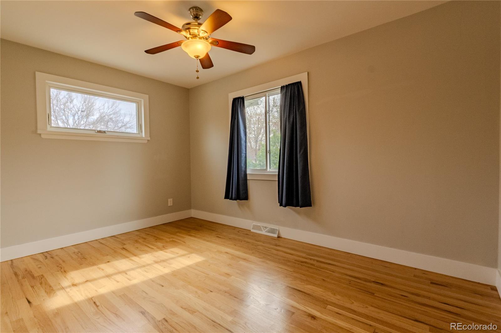 MLS Image #16 for 1601 s glencoe street,denver, Colorado