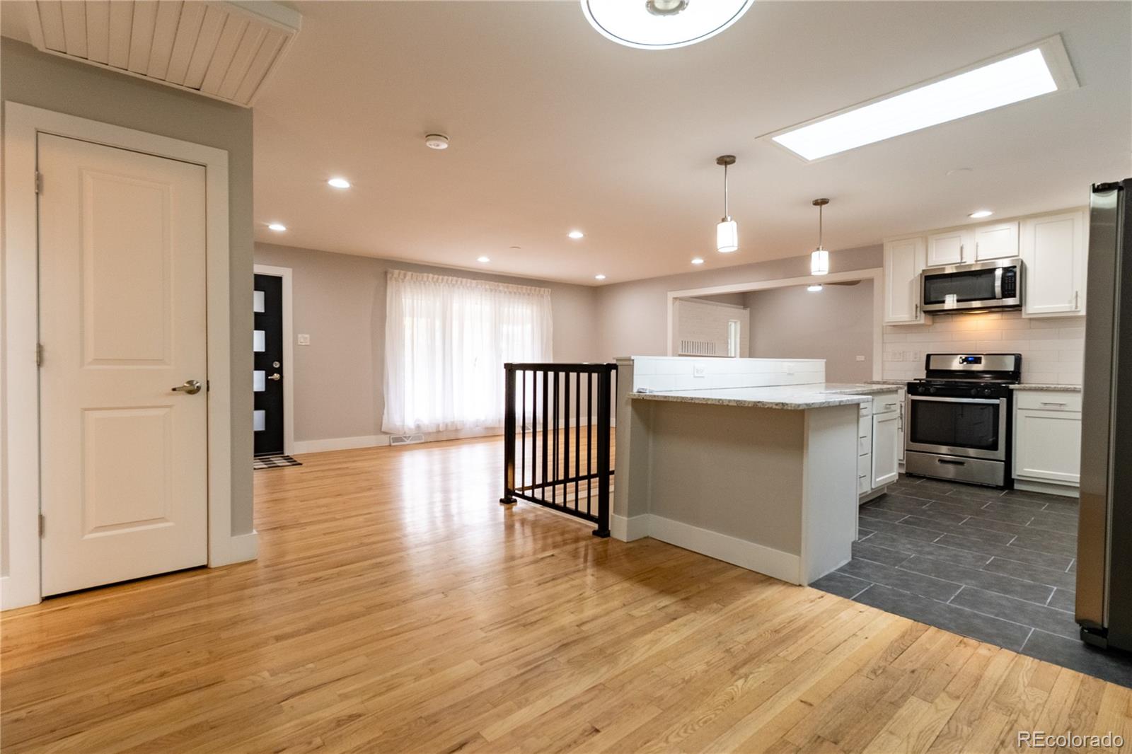 MLS Image #4 for 1601 s glencoe street,denver, Colorado