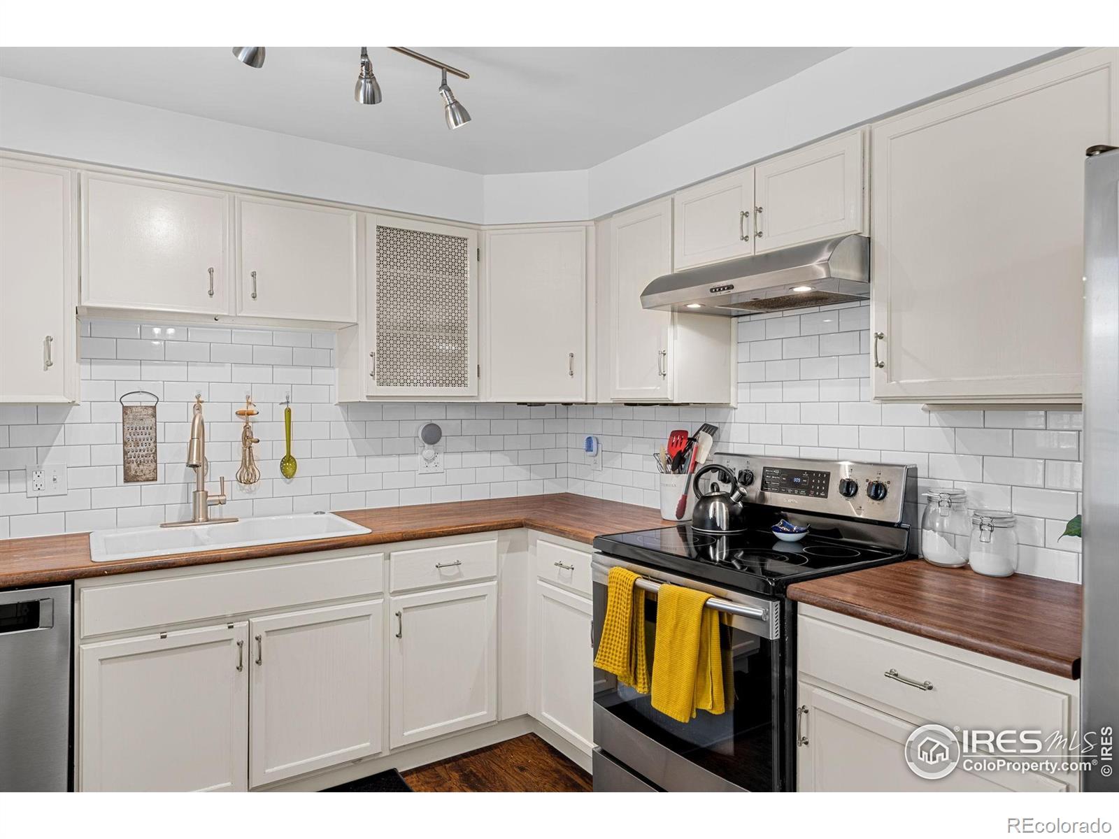 MLS Image #12 for 4544 w 65th avenue,arvada, Colorado