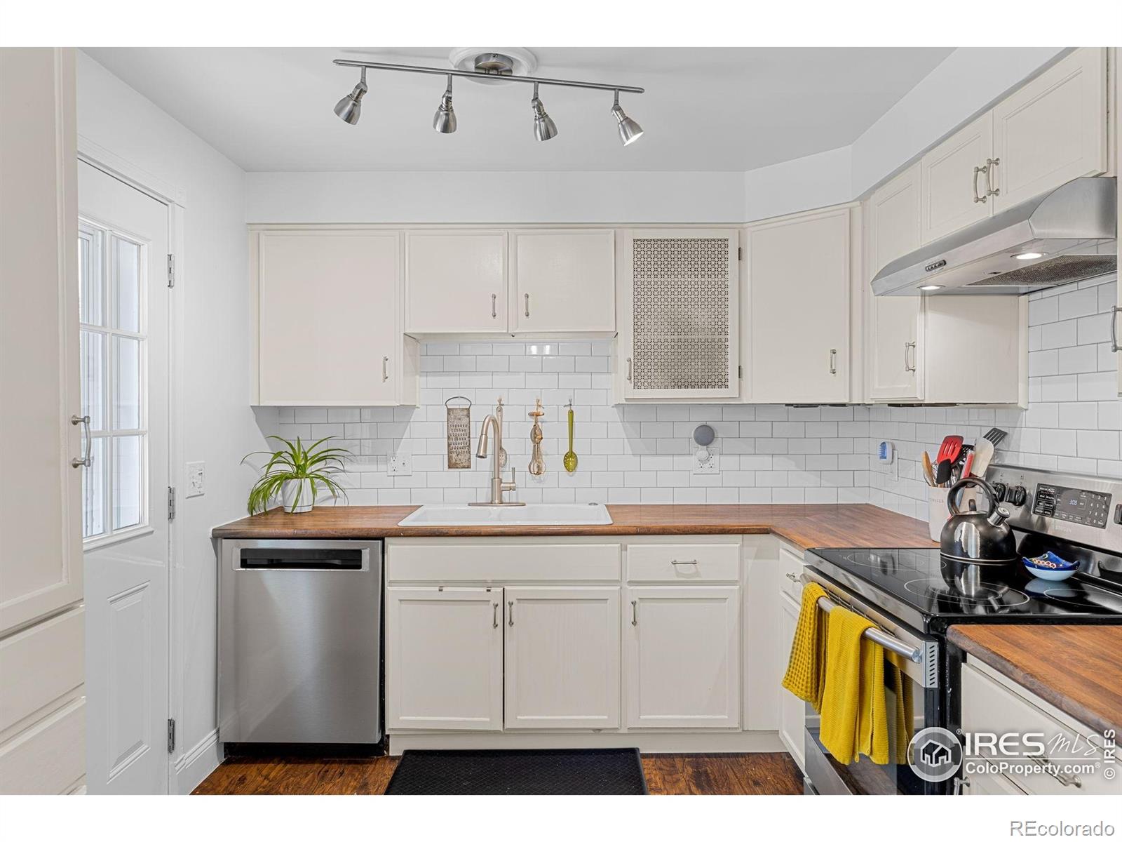 MLS Image #9 for 4544 w 65th avenue,arvada, Colorado