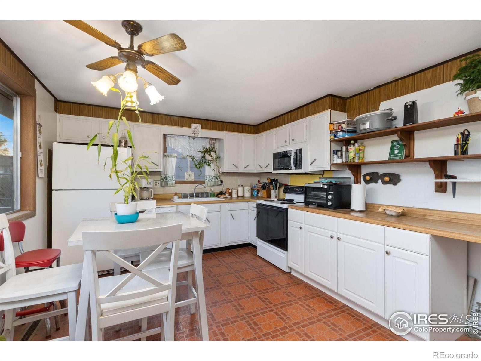 MLS Image #12 for 402  35th street,evans, Colorado