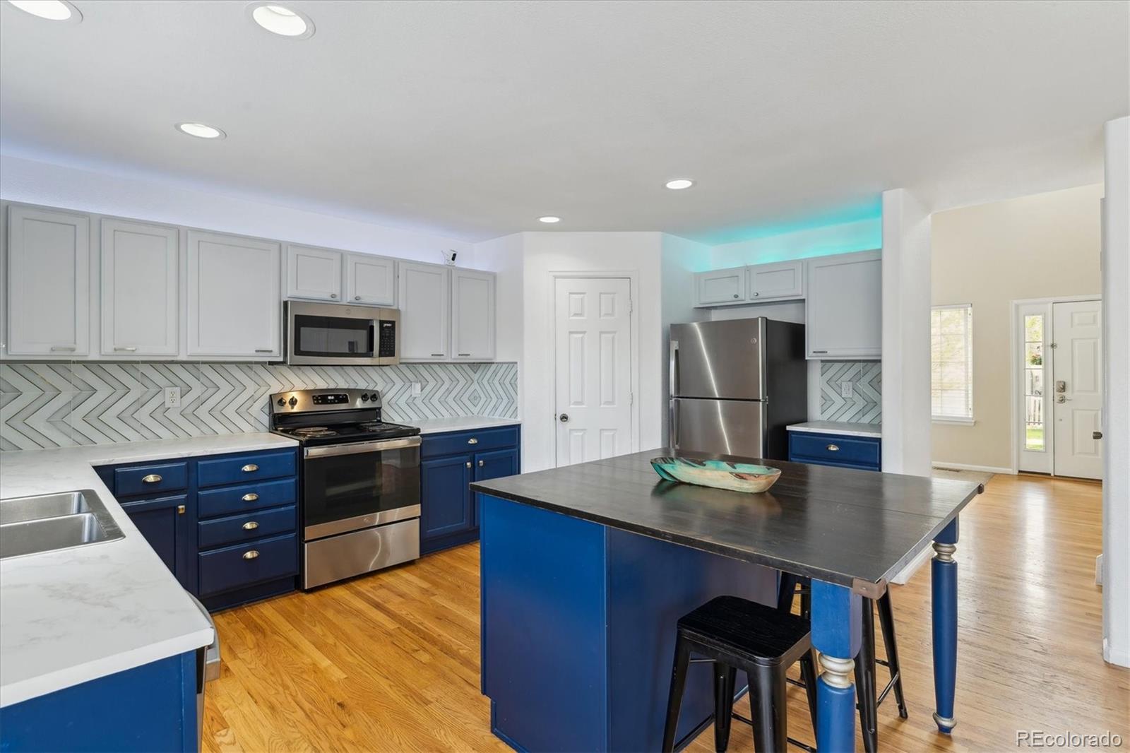 MLS Image #4 for 10517  madison street,thornton, Colorado