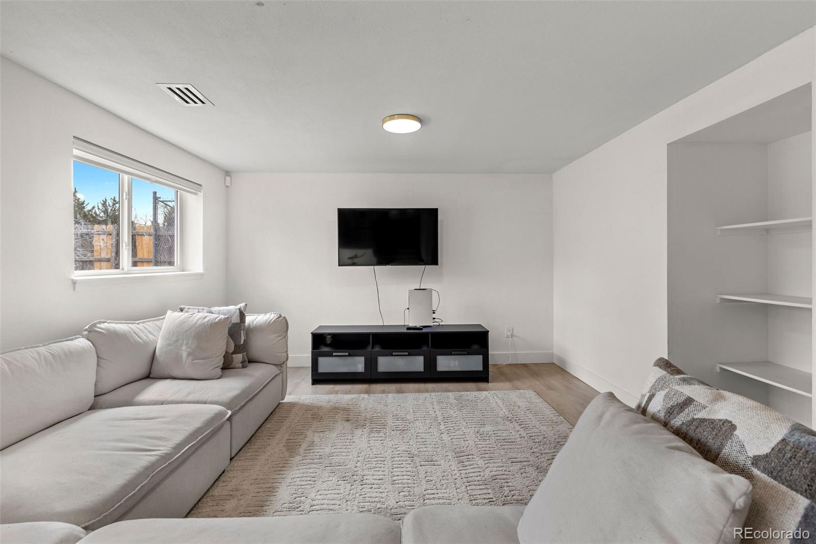 MLS Image #13 for 690 s newark court,aurora, Colorado
