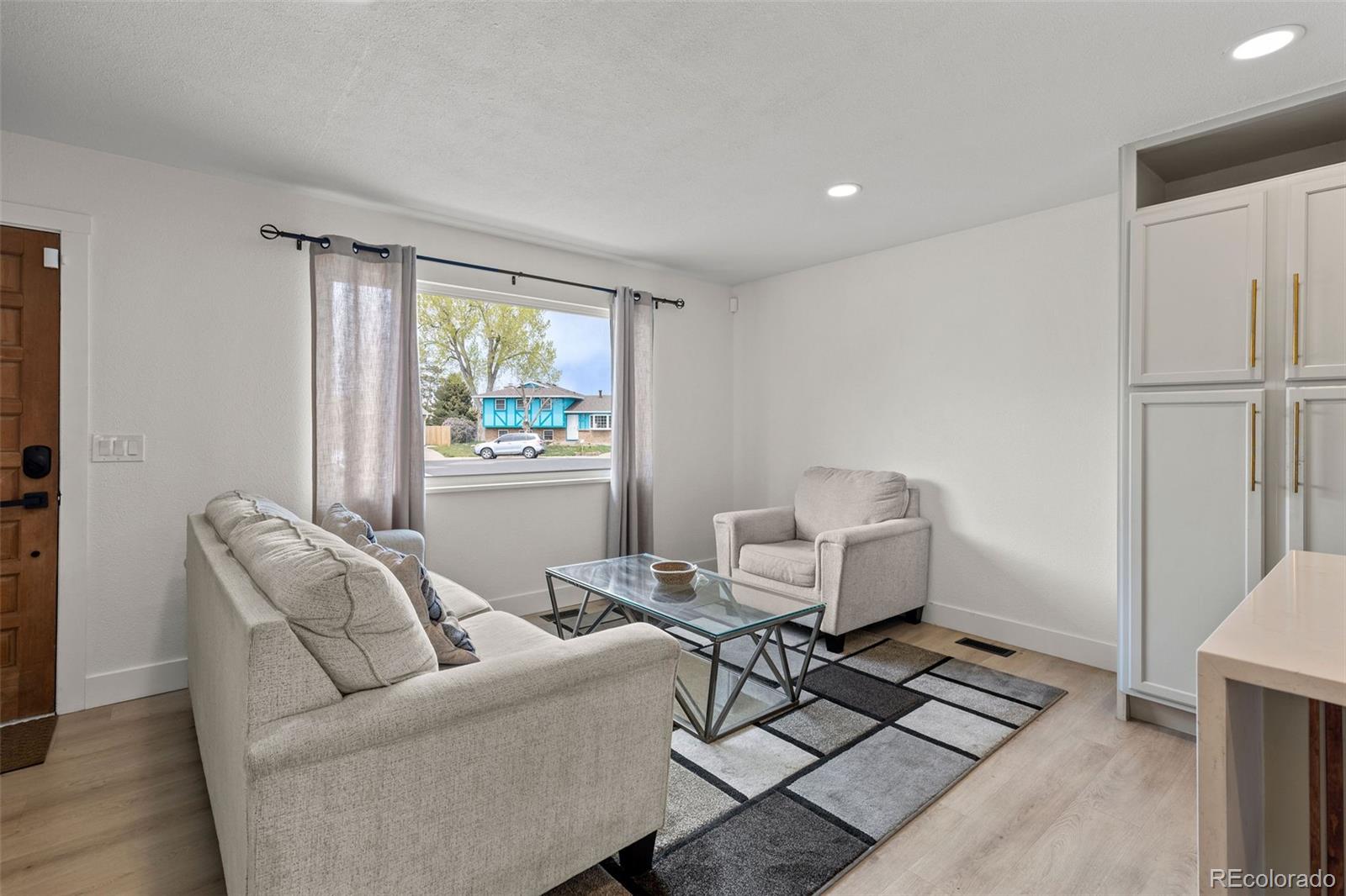 MLS Image #7 for 690 s newark court,aurora, Colorado