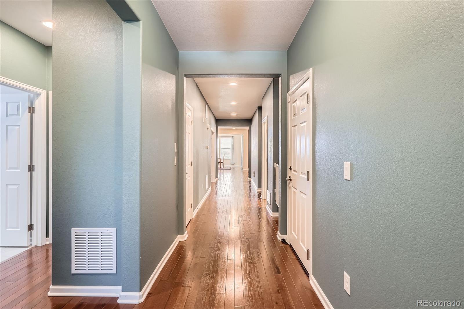 MLS Image #4 for 25561 e 5th place,aurora, Colorado