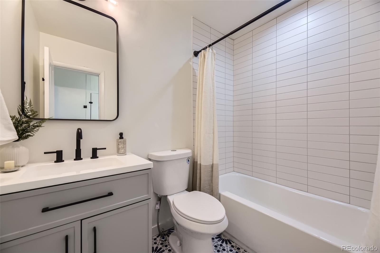 MLS Image #18 for 4874 s lincoln street,englewood, Colorado