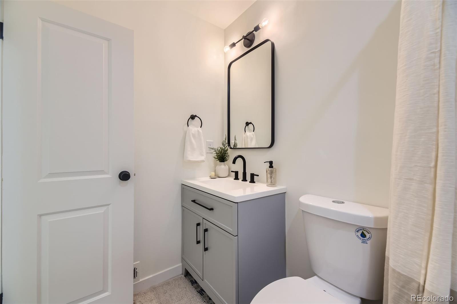 MLS Image #19 for 4874 s lincoln street,englewood, Colorado
