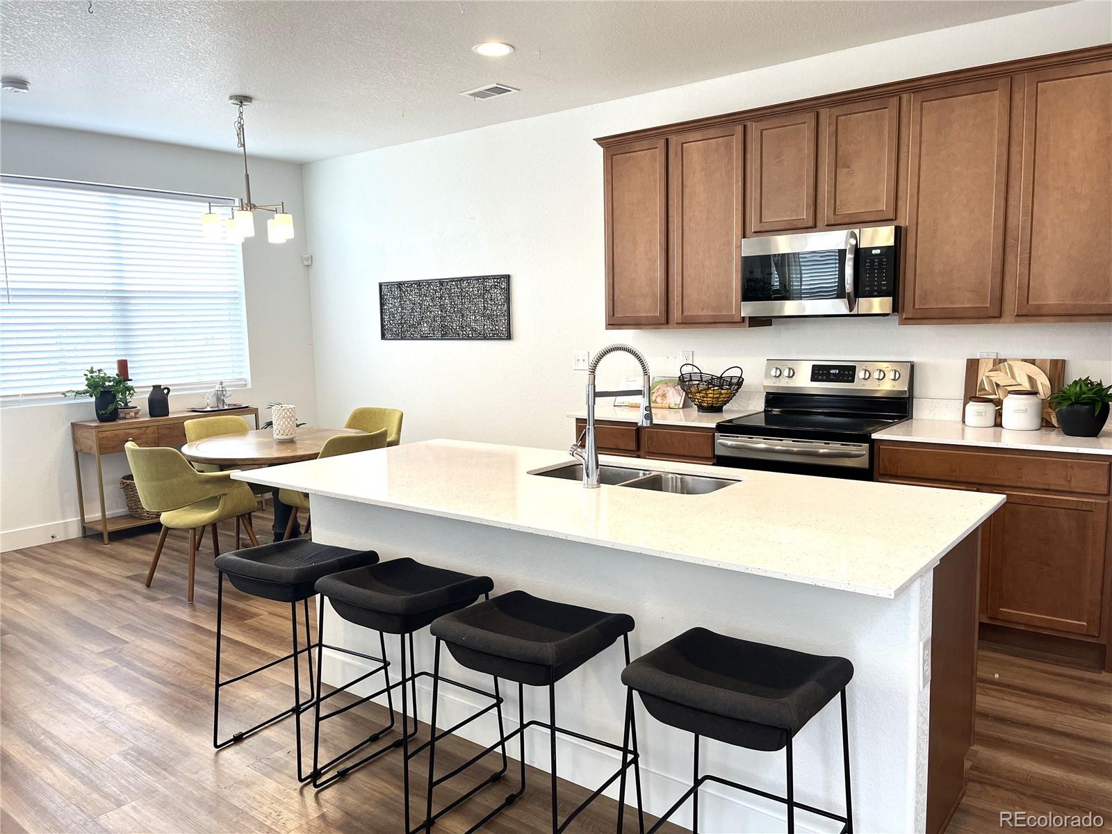 MLS Image #4 for 9756  ash lane,thornton, Colorado