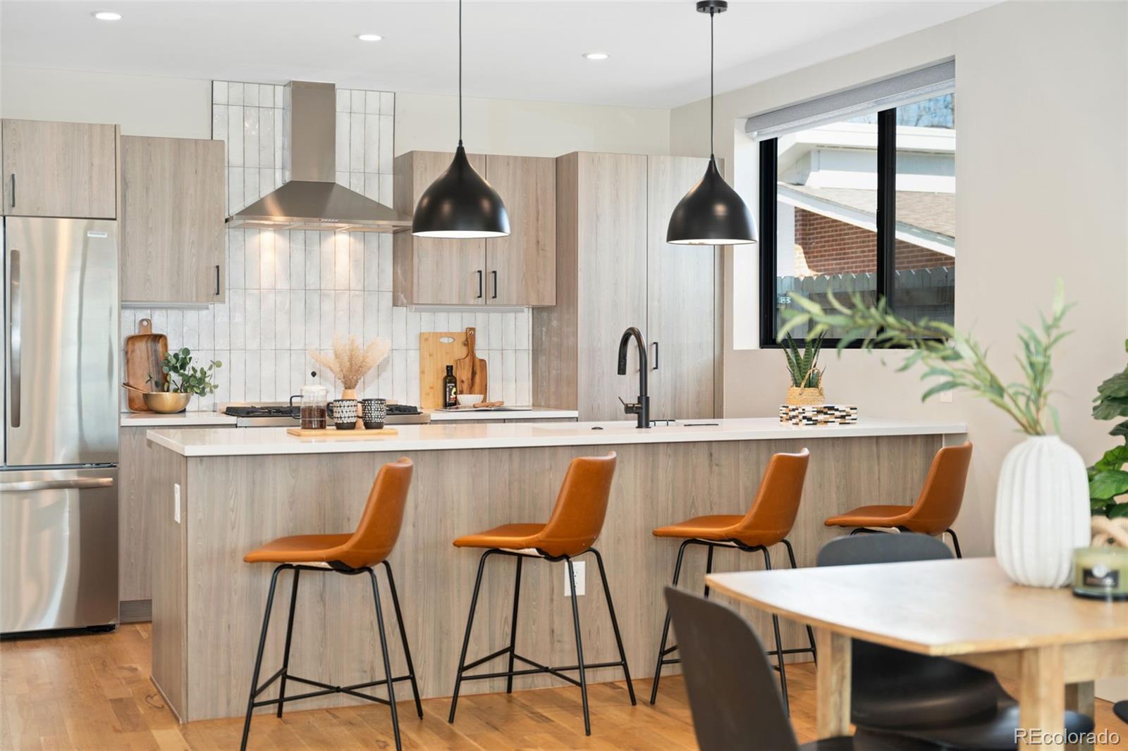 MLS Image #10 for 1385 n king street,denver, Colorado