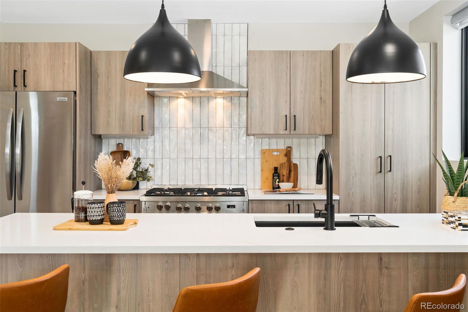 MLS Image #15 for 1385 n king street,denver, Colorado