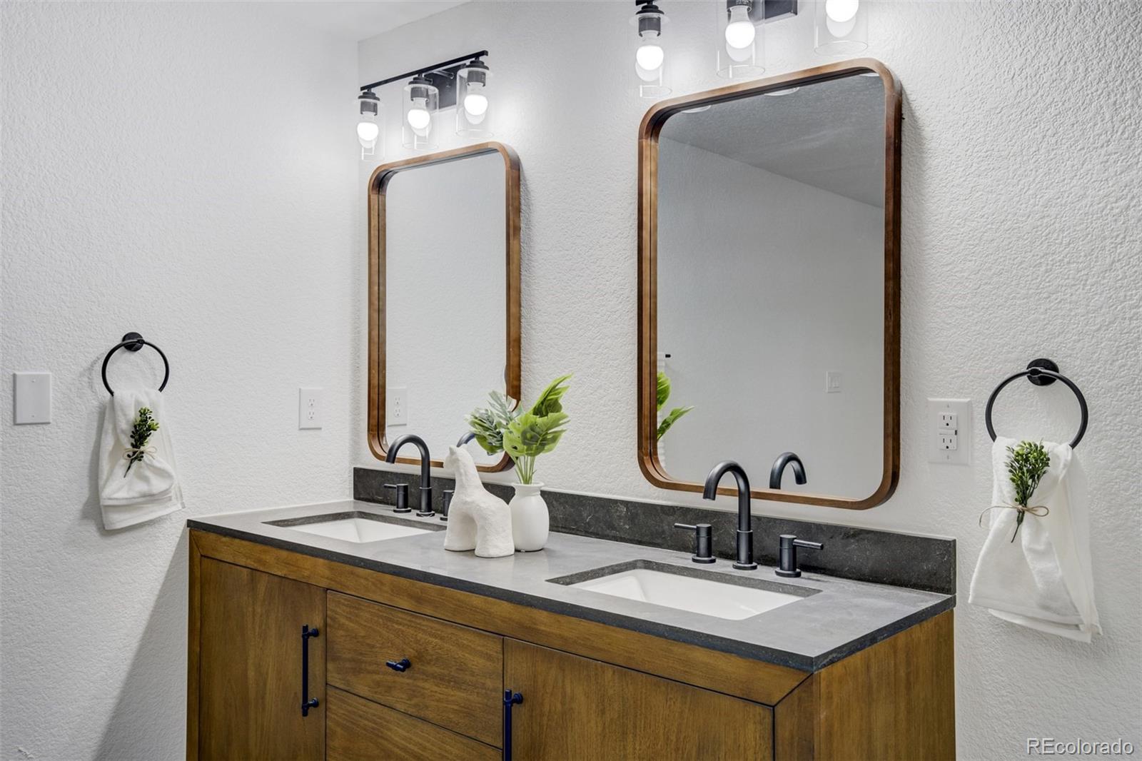 MLS Image #33 for 1324  upper twin rocks road,florissant, Colorado