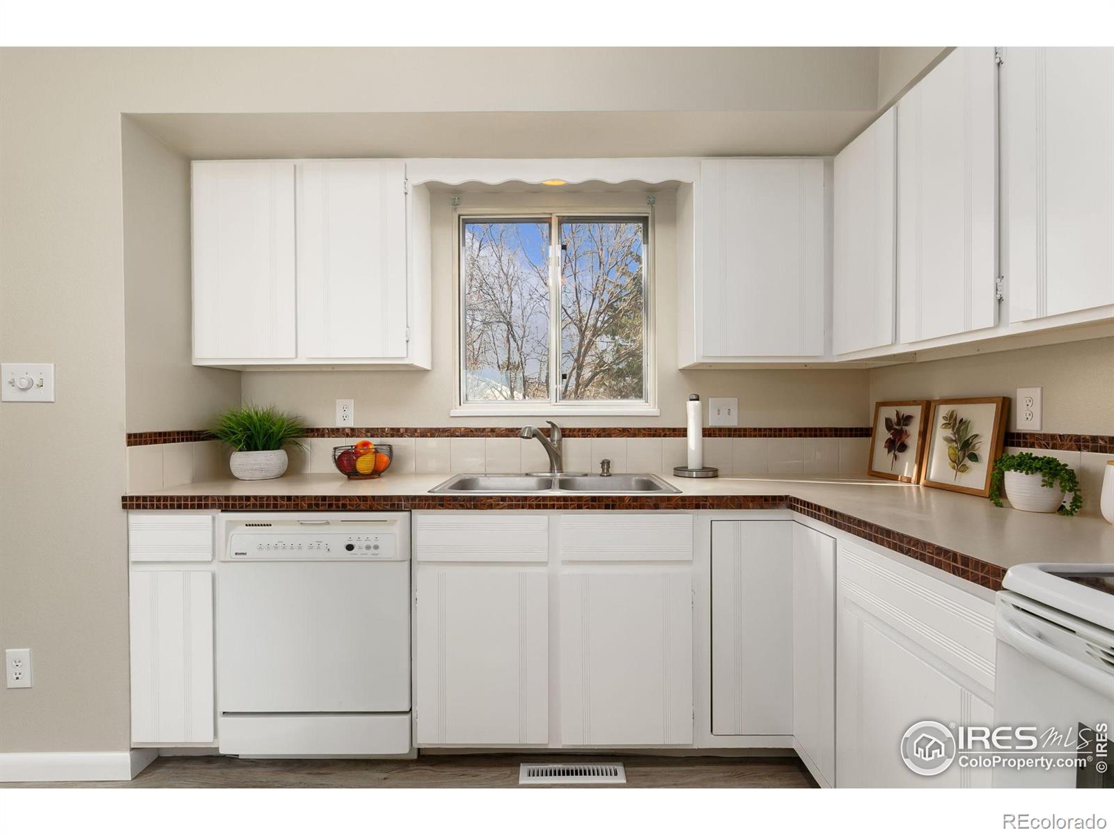 MLS Image #5 for 713  boltz drive,fort collins, Colorado